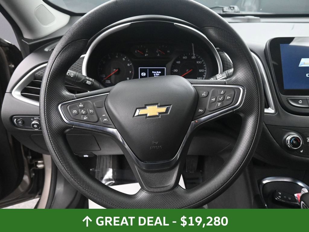 Used 2025 Chevrolet Malibu LT image 33