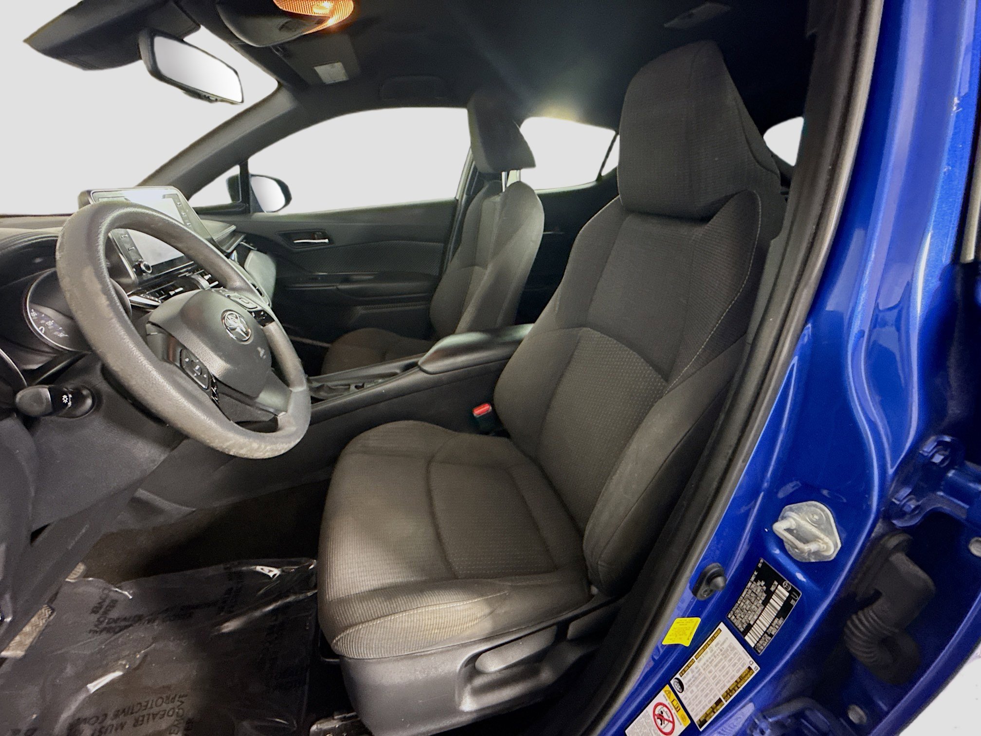 Used 2019 Toyota C-HR LE image 21