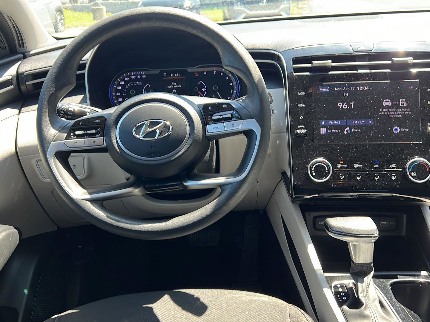 Certified 2023 Hyundai Tucson SEL AWD/4WD image 9