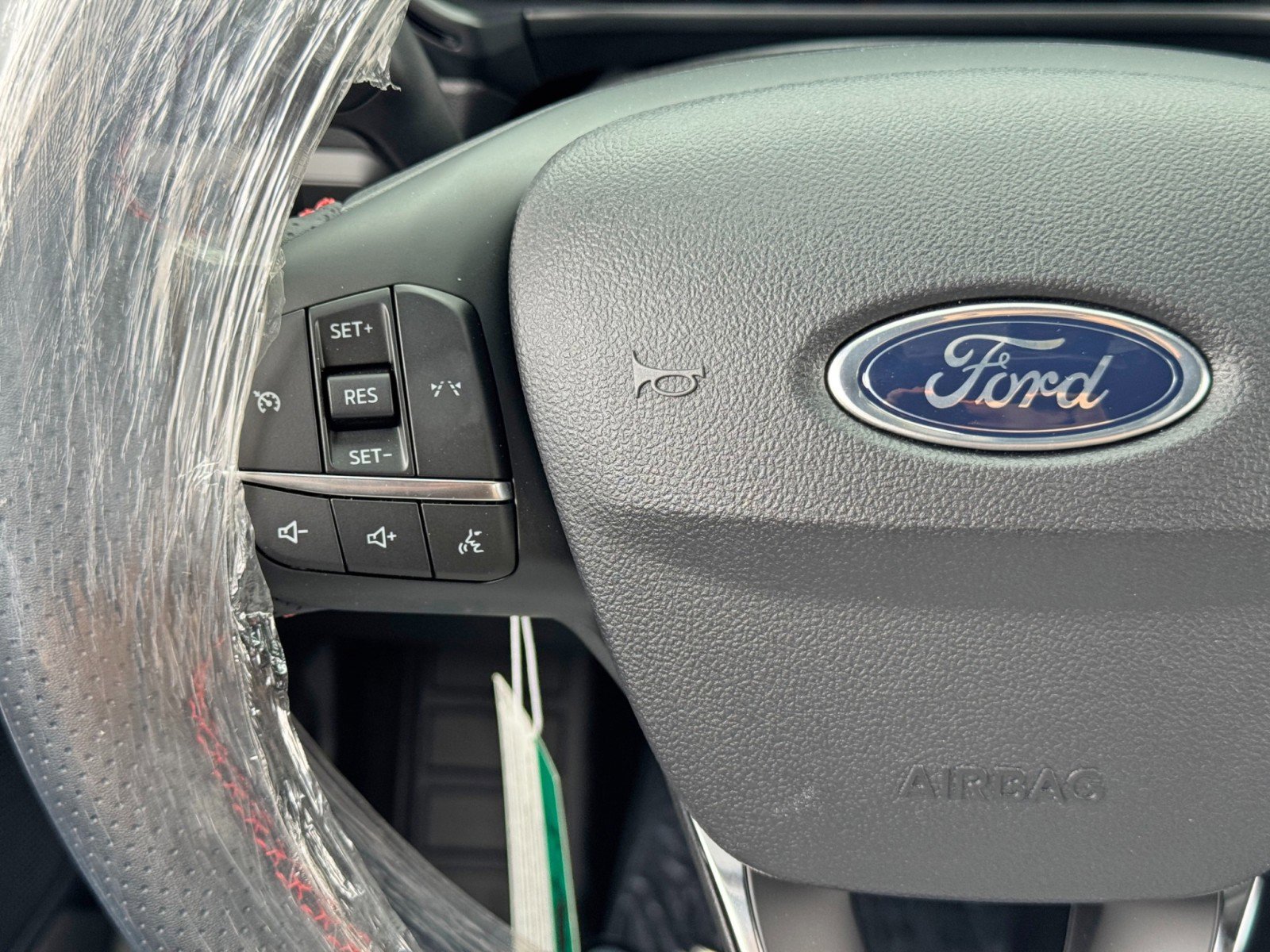 Used 2024 Ford Escape ST-Line Select image 18