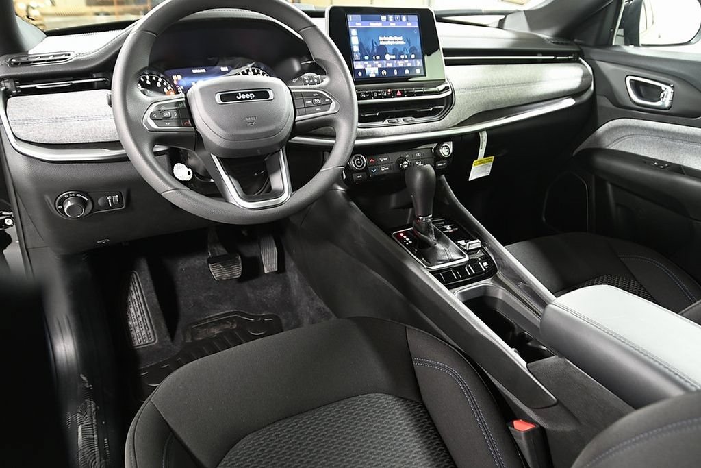 New 2025 Jeep Compass Sport AWD/4WD image 20