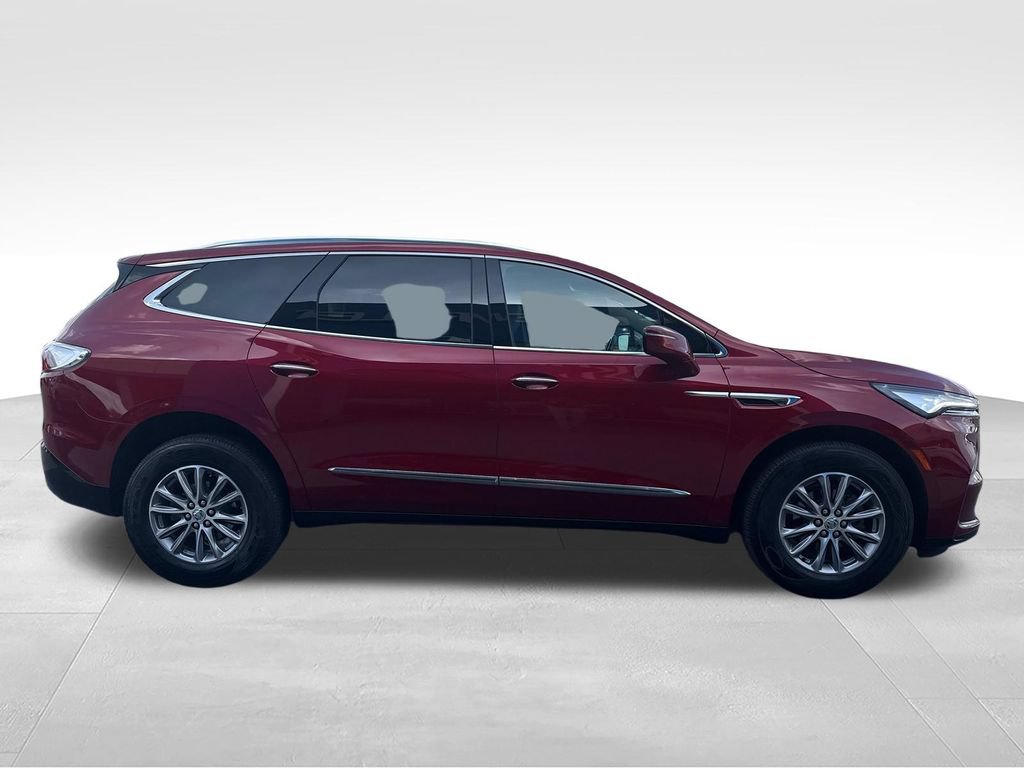 Used 2023 Buick Enclave Essence w/ LPO, Floor Liner Package AWD/4WD image 7