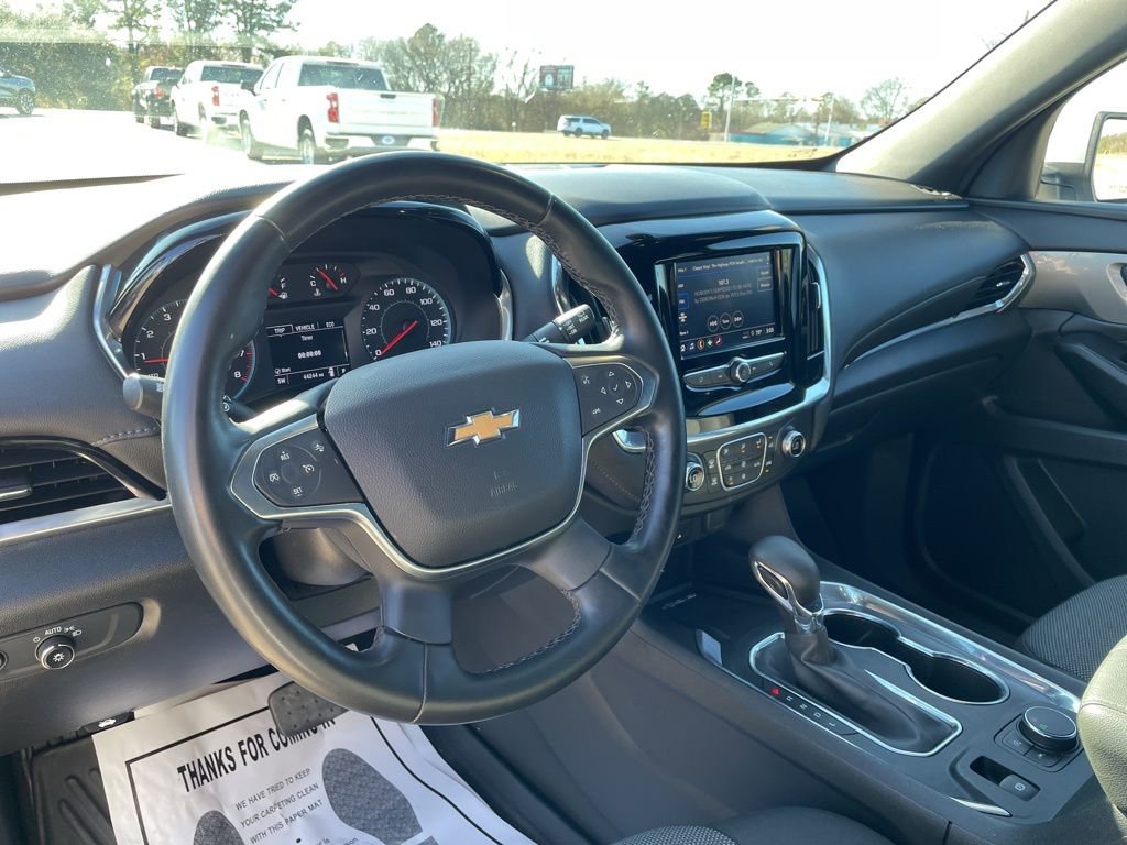 Used 2023 Chevrolet Traverse LT image 22