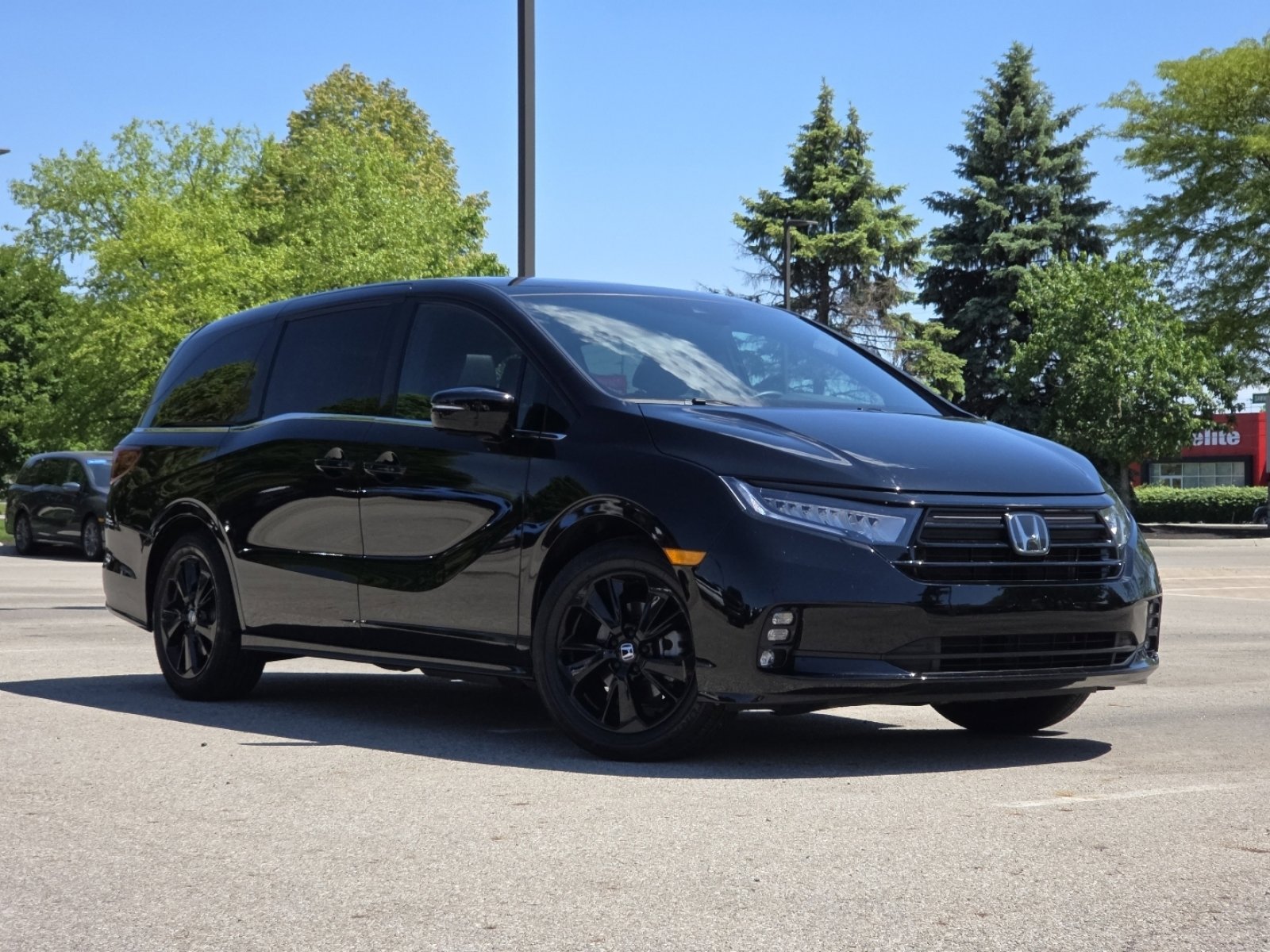 Certified 2023 Honda Odyssey Sport image 2