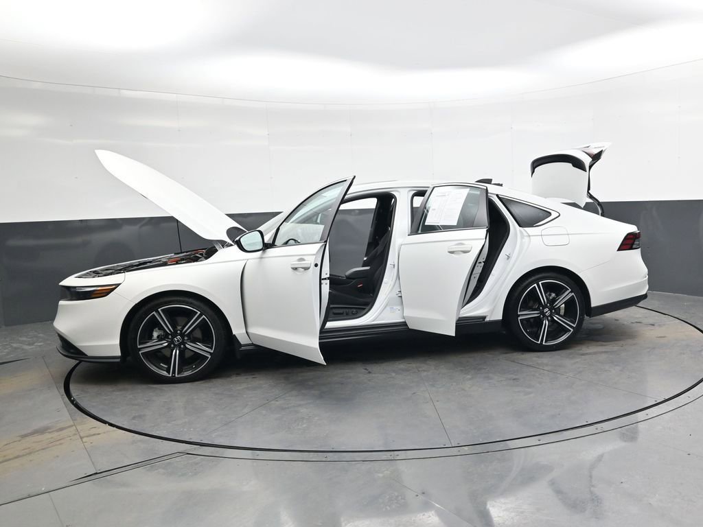 Used 2025 Honda Accord Sport image 42