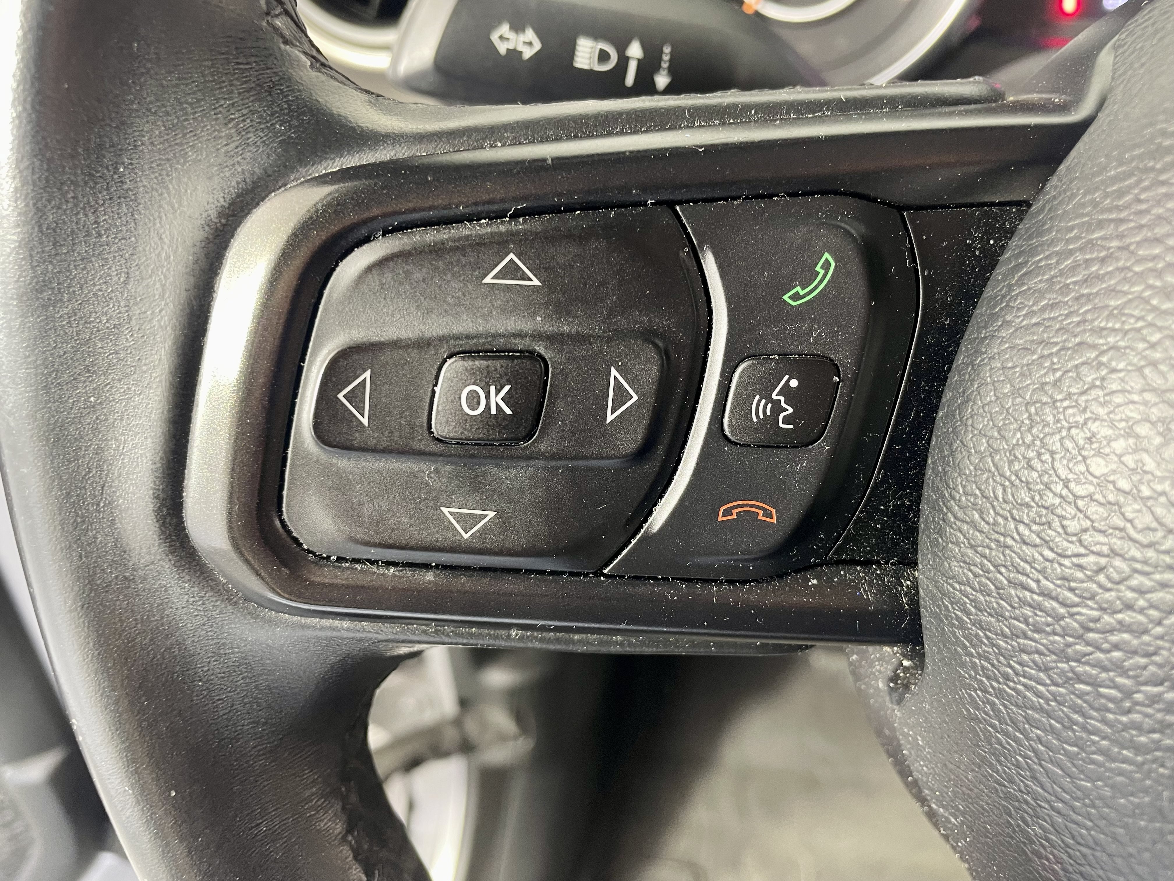 Used 2018 Jeep Wrangler Unlimited Sport S AWD/4WD image 14