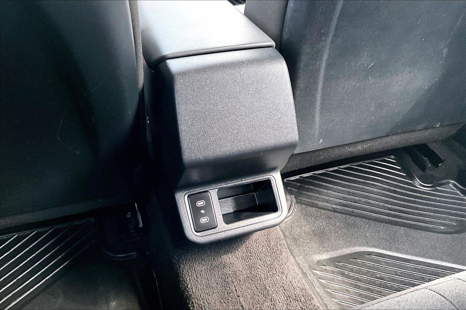 Used 2025 Kia K4 LXS image 34