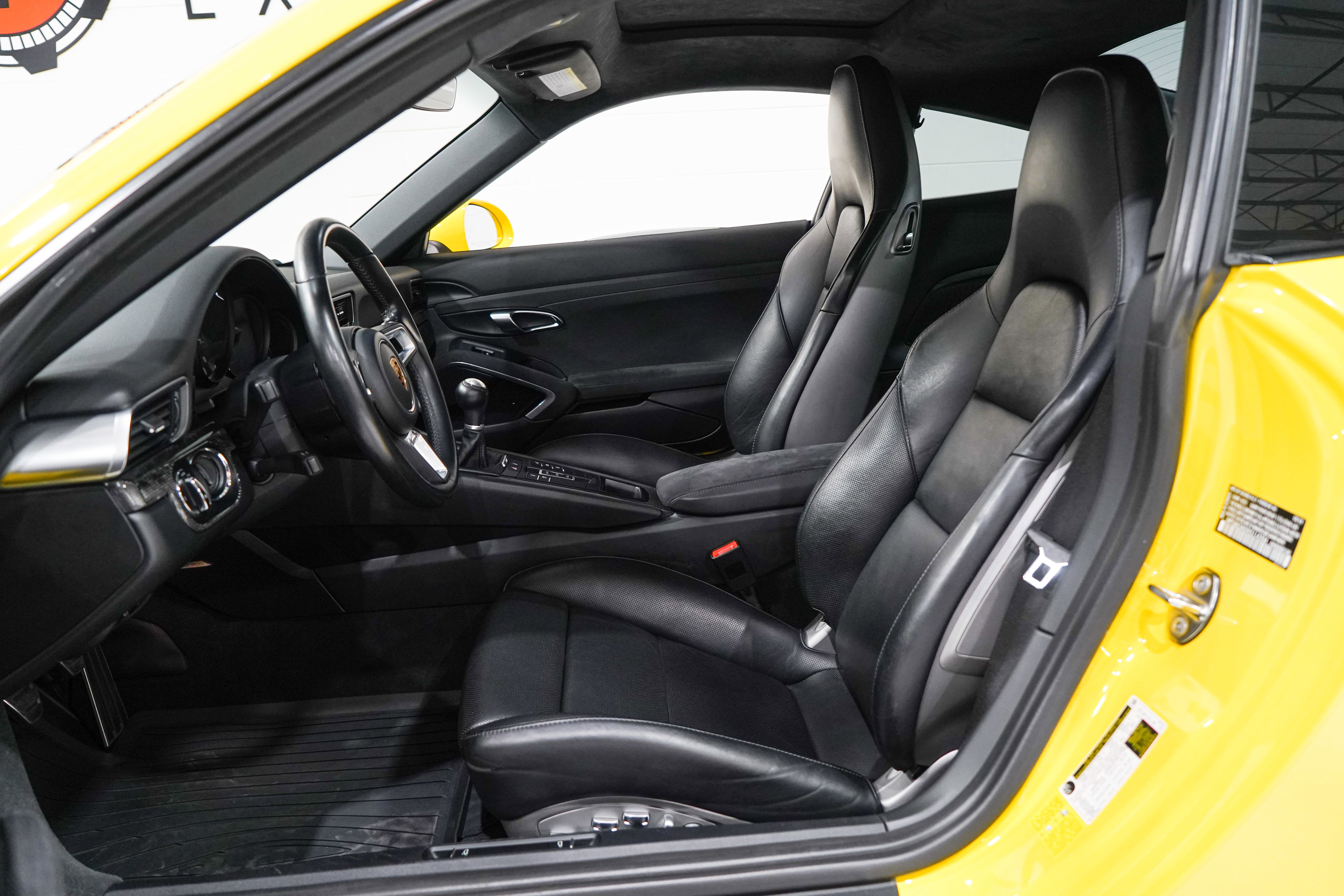 Used 2019 Porsche 911 Carrera GTS RWD image 8