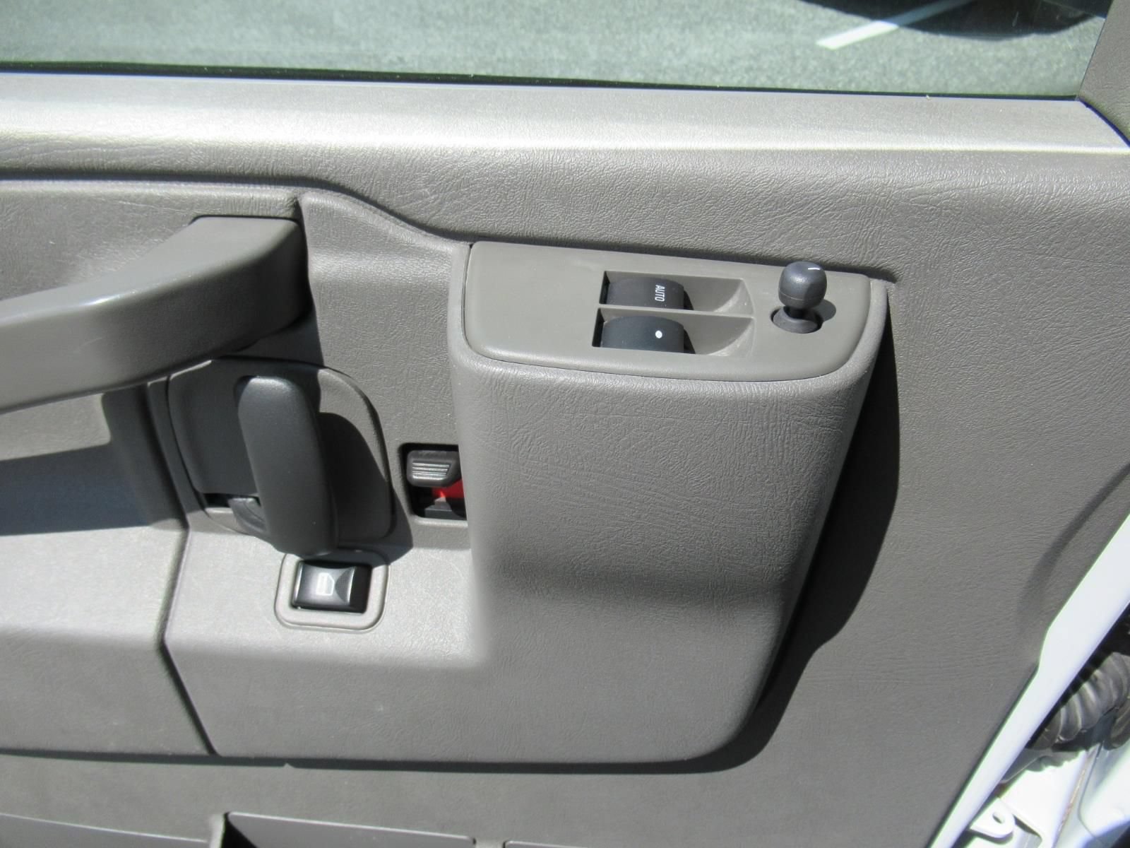 Used 2021 GMC Savana 2500 w/ Driver Convenience Package RWD image 25
