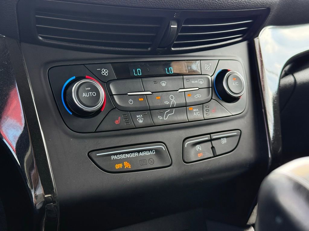 Used 2017 Ford Escape Titanium image 25