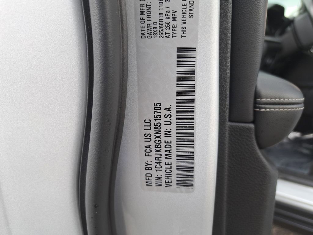Certified 2022 Jeep Grand Cherokee L Limited AWD/4WD image 36
