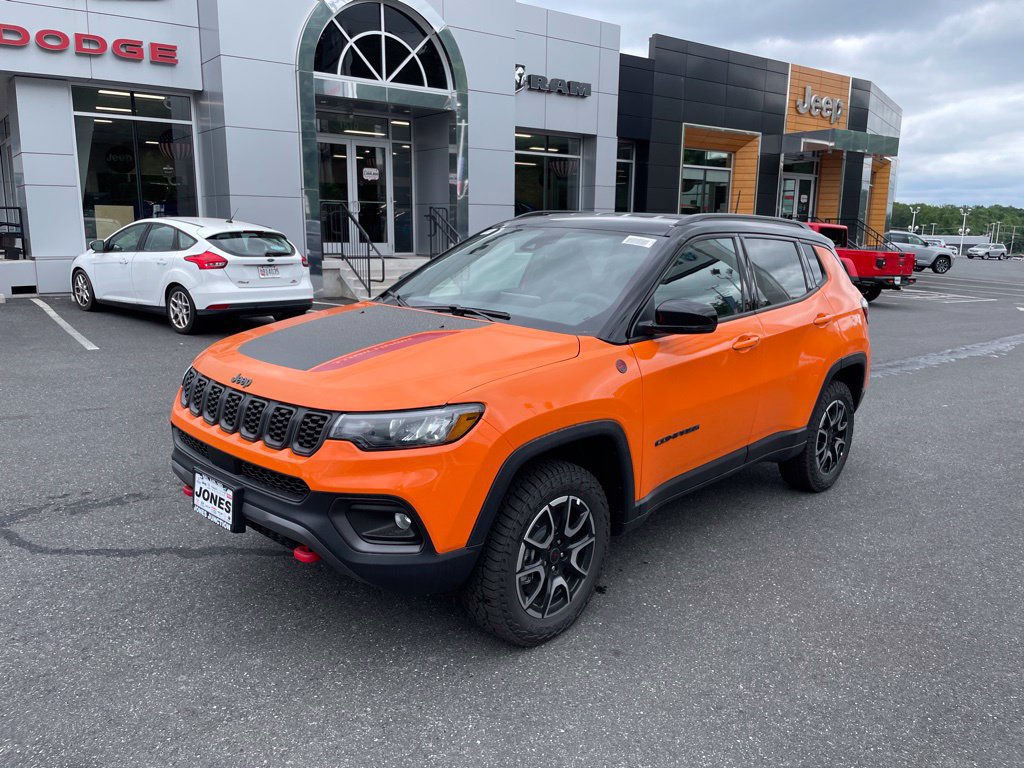 New 2026 Jeep Compass Trailhawk AWD/4WD image 1