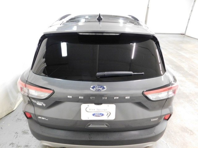 Used 2022 Ford Escape SEL w/ Technology Package image 4