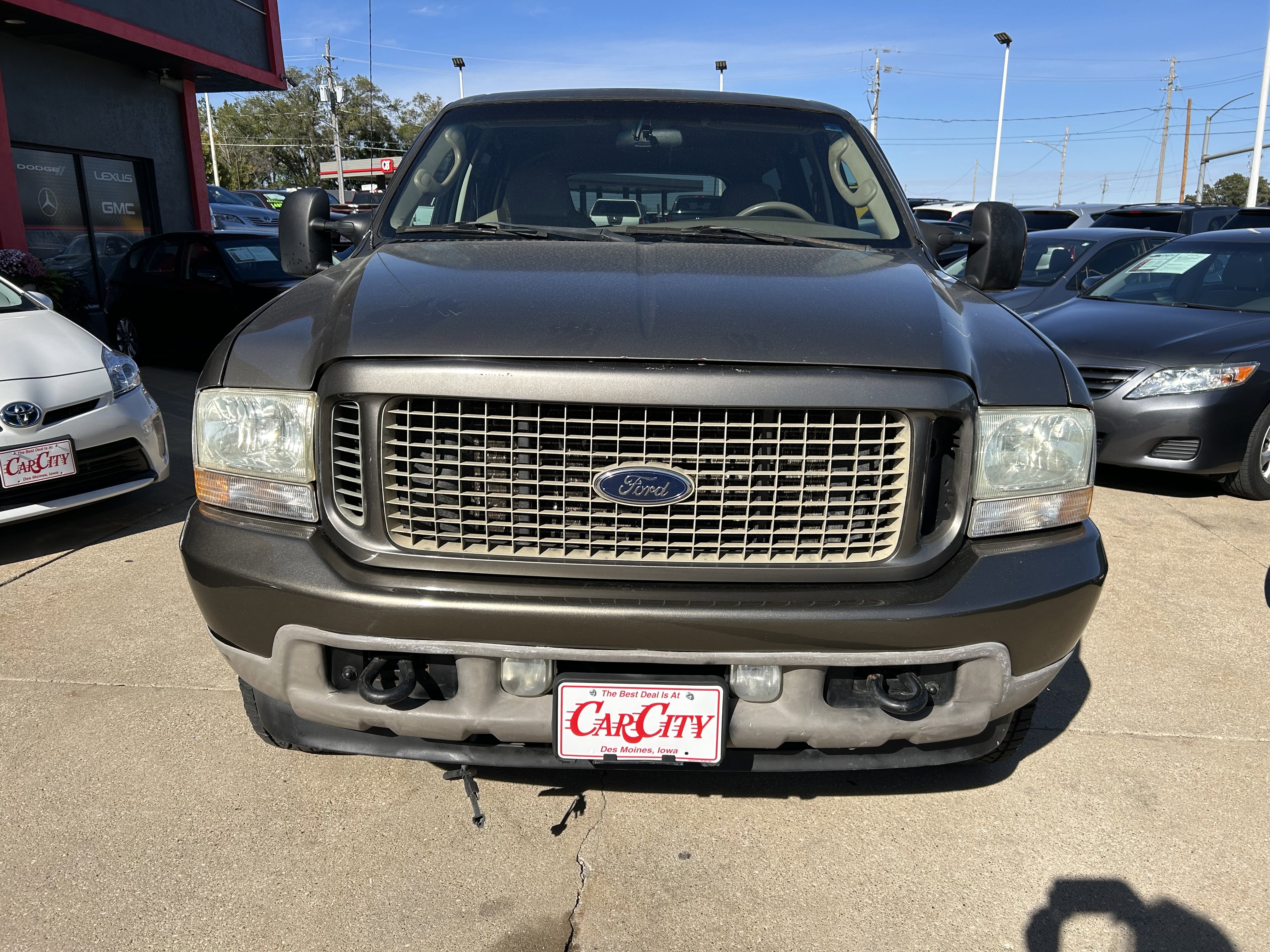 Used 2004 Ford Excursion Limited image 1