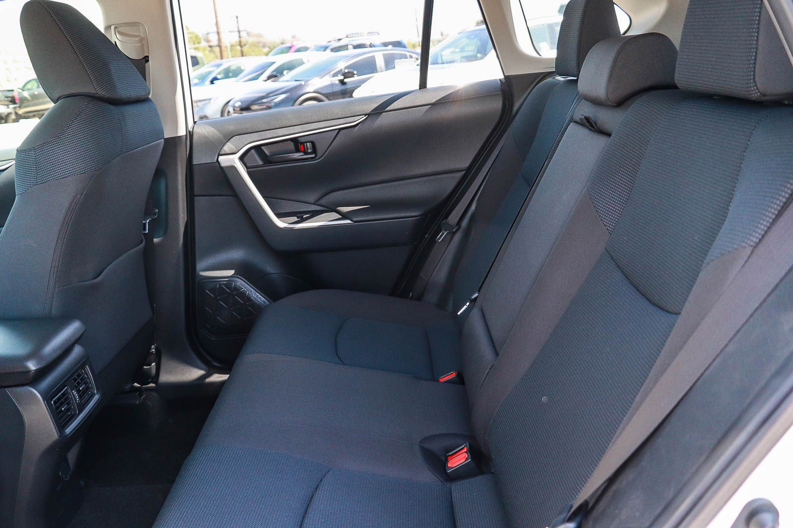 Certified 2023 Toyota RAV4 LE AWD/4WD image 18