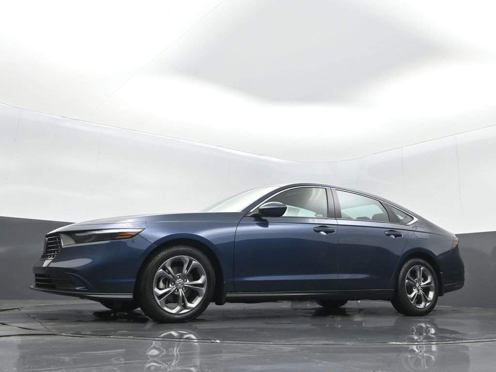 Certified 2024 Honda Accord EX image 11