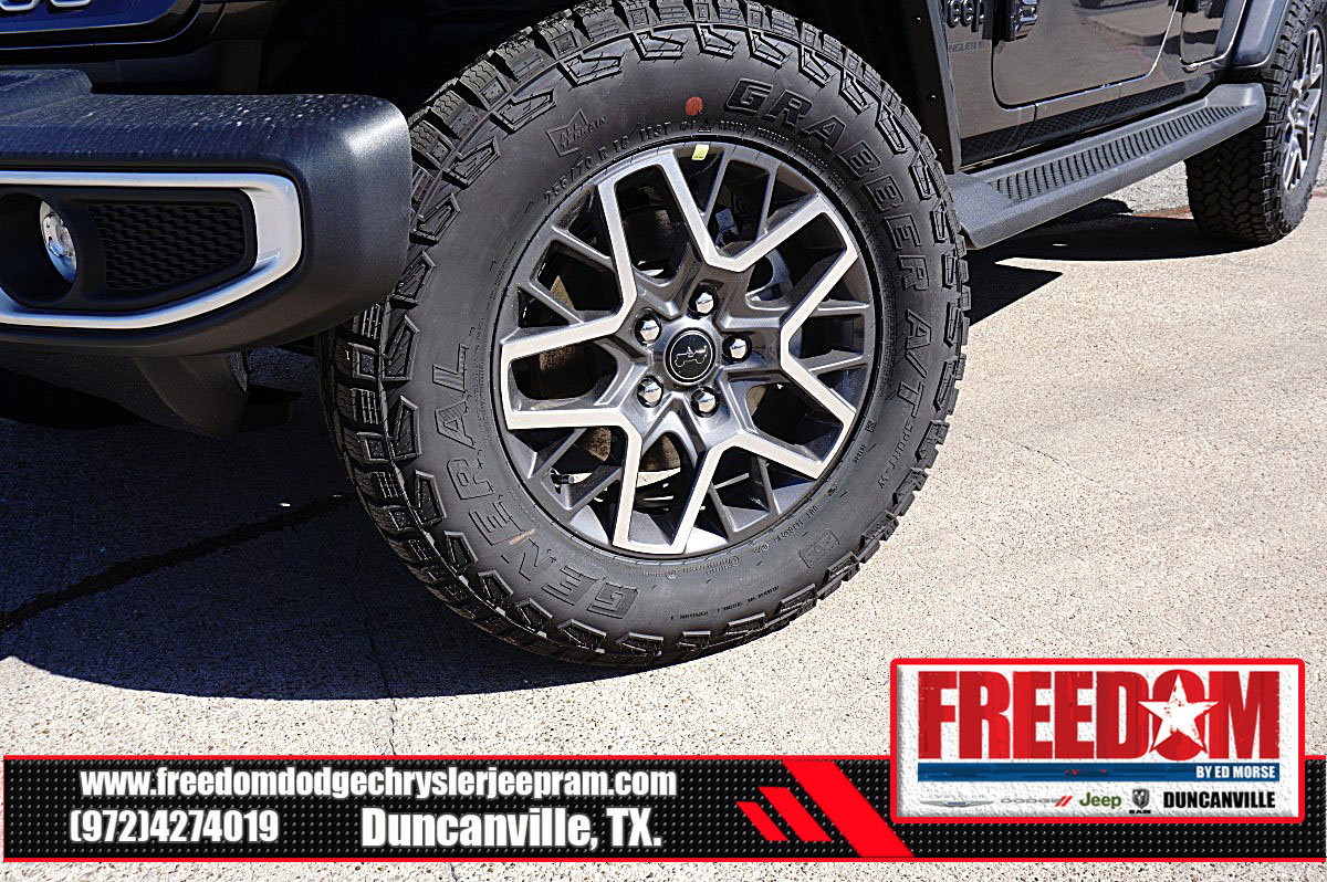 New 2026 Jeep Wrangler Sahara image 9