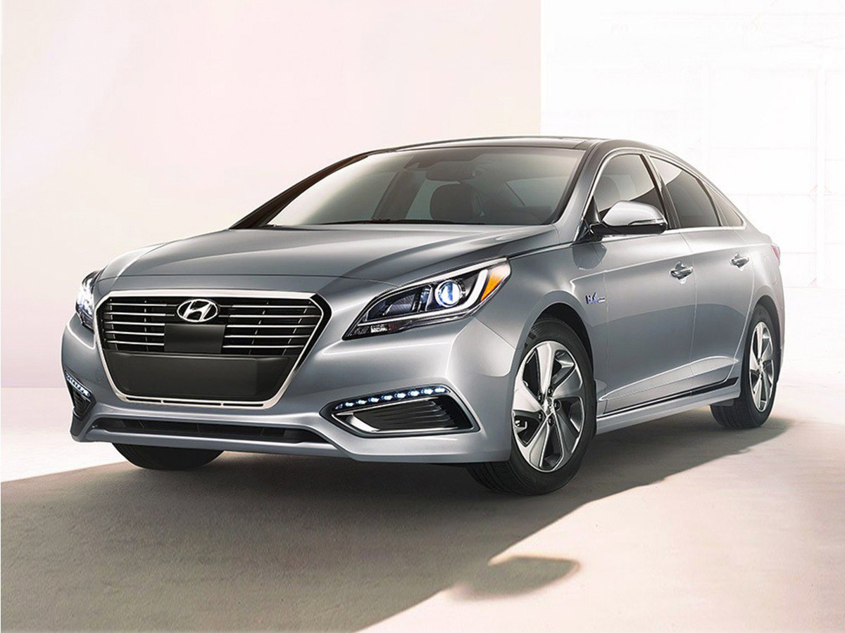 Used 2017 Hyundai Sonata Limited w/ Ultimate Package 02 FWD image 1