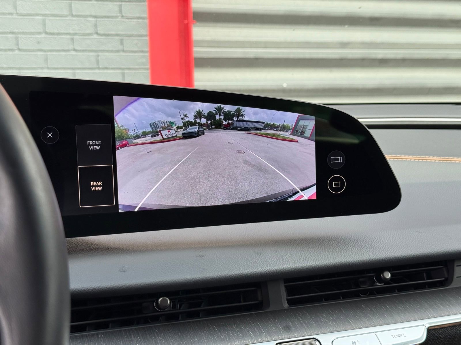 Used 2024 Lucid Air Touring image 31