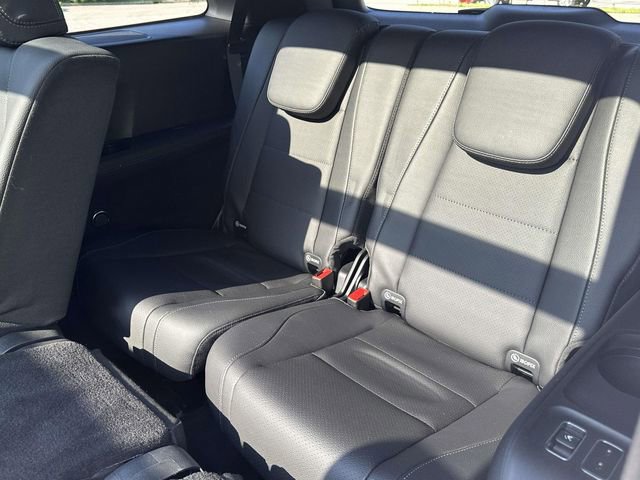 Used 2023 Mercedes-Benz GLS 450 4MATIC image 16
