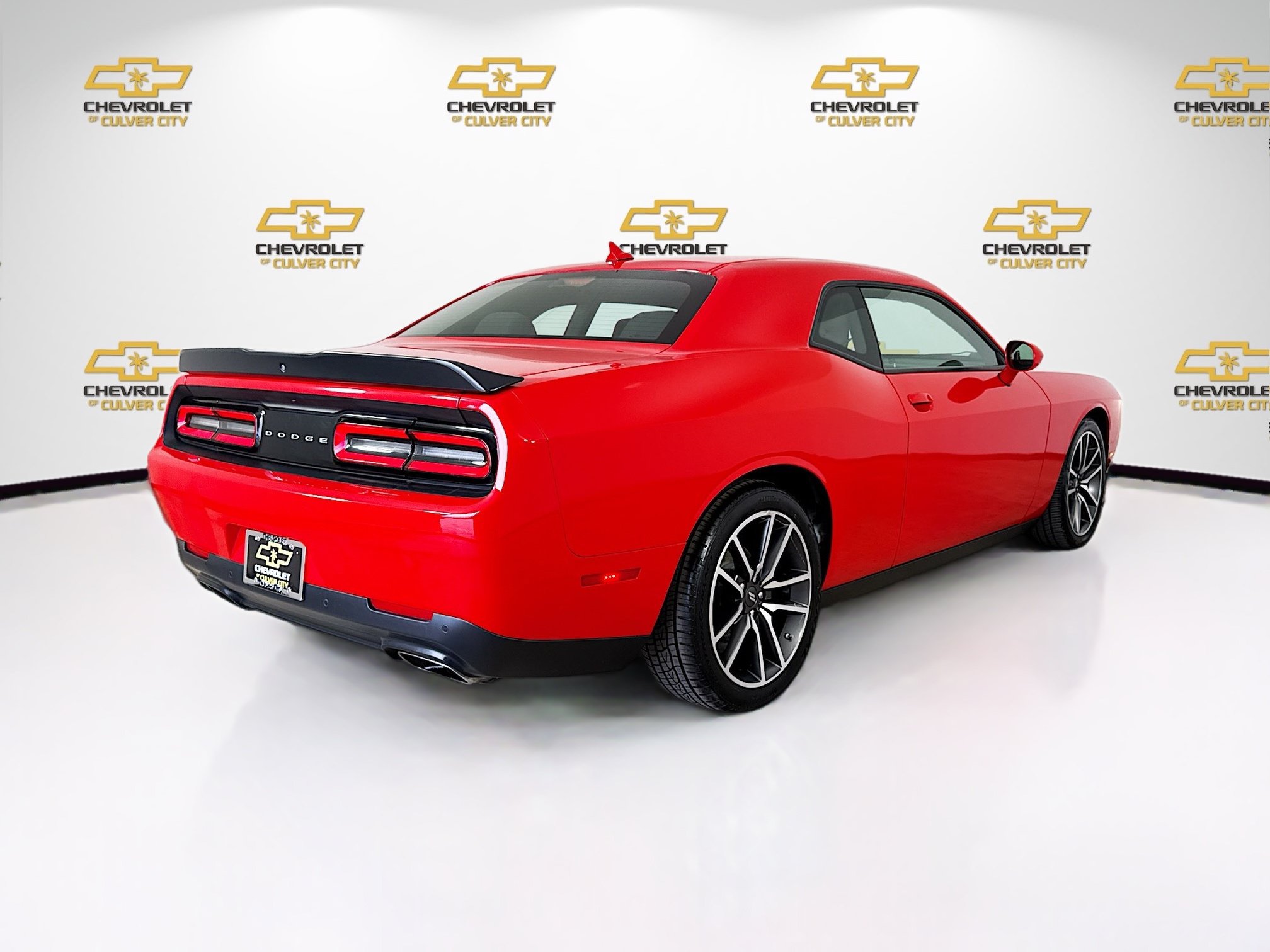Used 2023 Dodge Challenger R/T RWD image 8