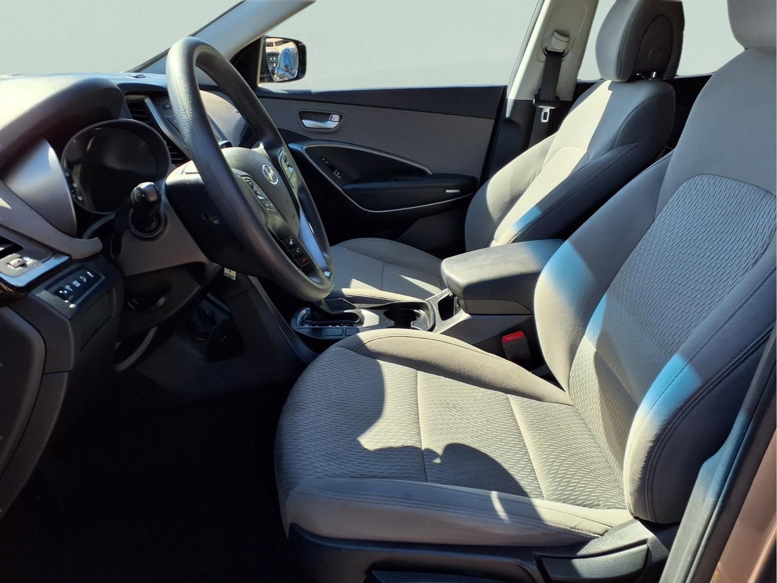 Used 2017 Hyundai Santa Fe Sport image 11