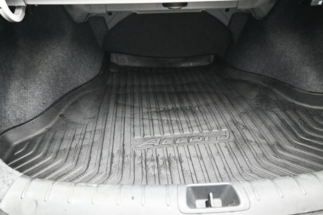 Used 2015 Honda Accord EX-L image 16