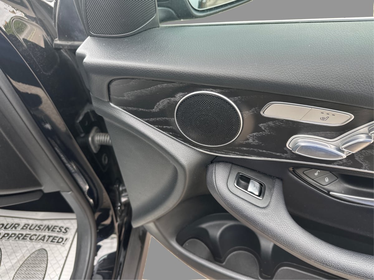 Used 2017 Mercedes-Benz GLC 300 4MATIC w/ Premium 1 Package image 33
