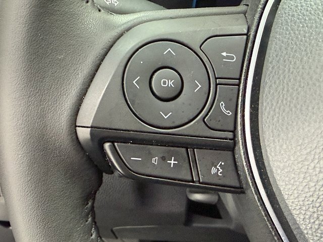 Used 2024 Toyota RAV4 SE image 11