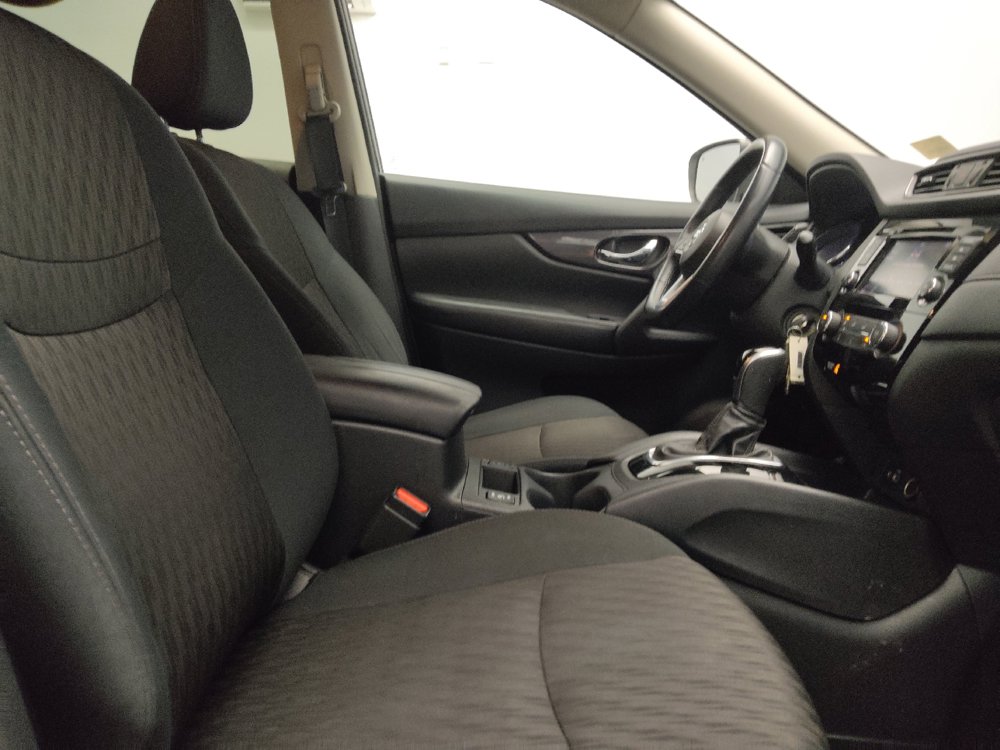 Used 2019 Nissan Rogue S w/ Special Edition Package FWD image 21