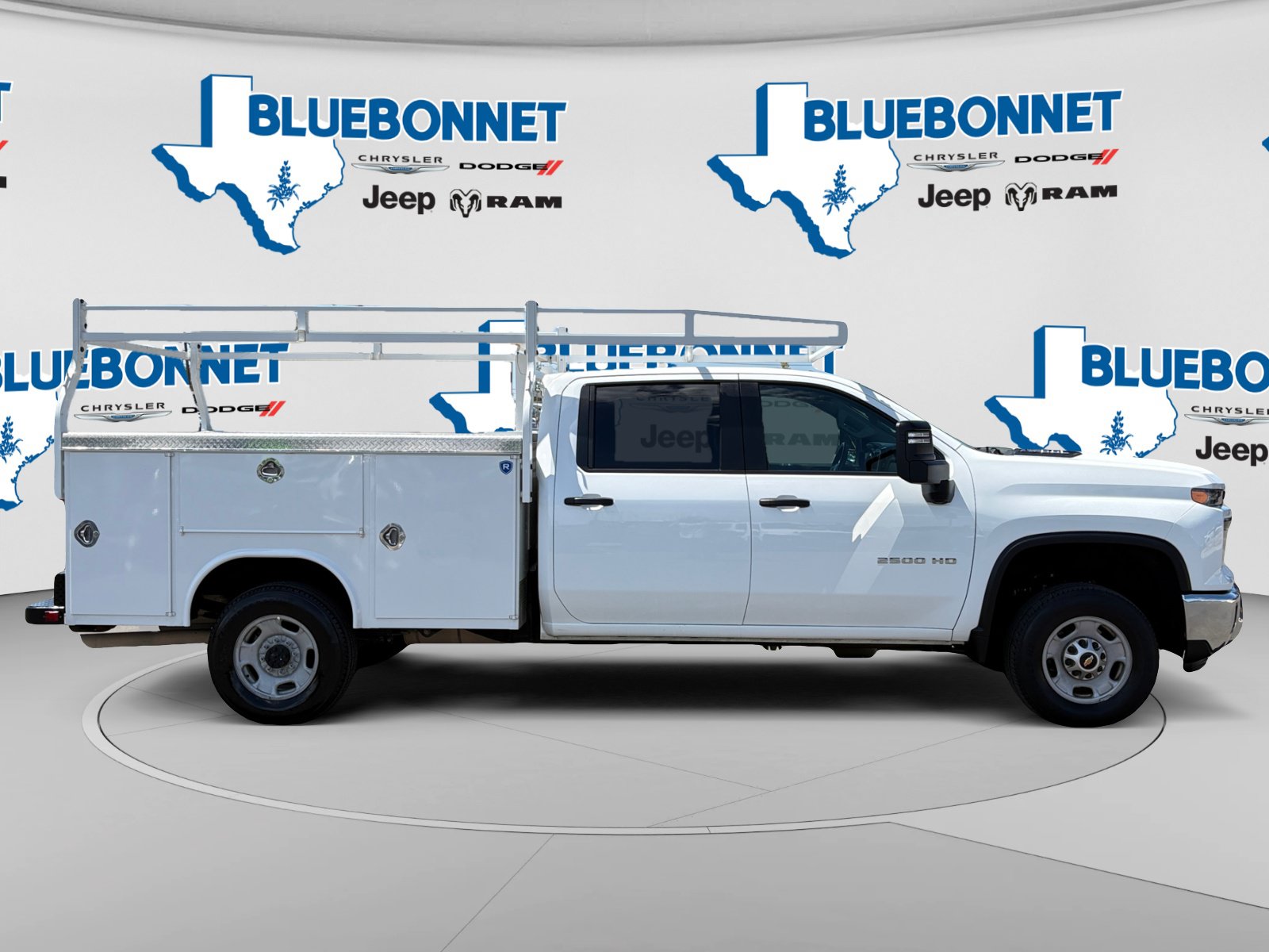 Used 2024 Chevrolet Silverado 2500 W/T w/ WT Convenience Package RWD image 4