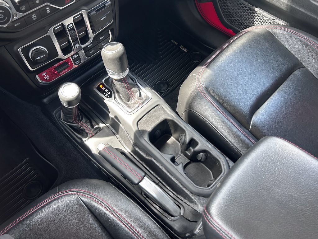 Used 2020 Jeep Gladiator Rubicon w/ Advanced Safety Group AWD/4WD image 29