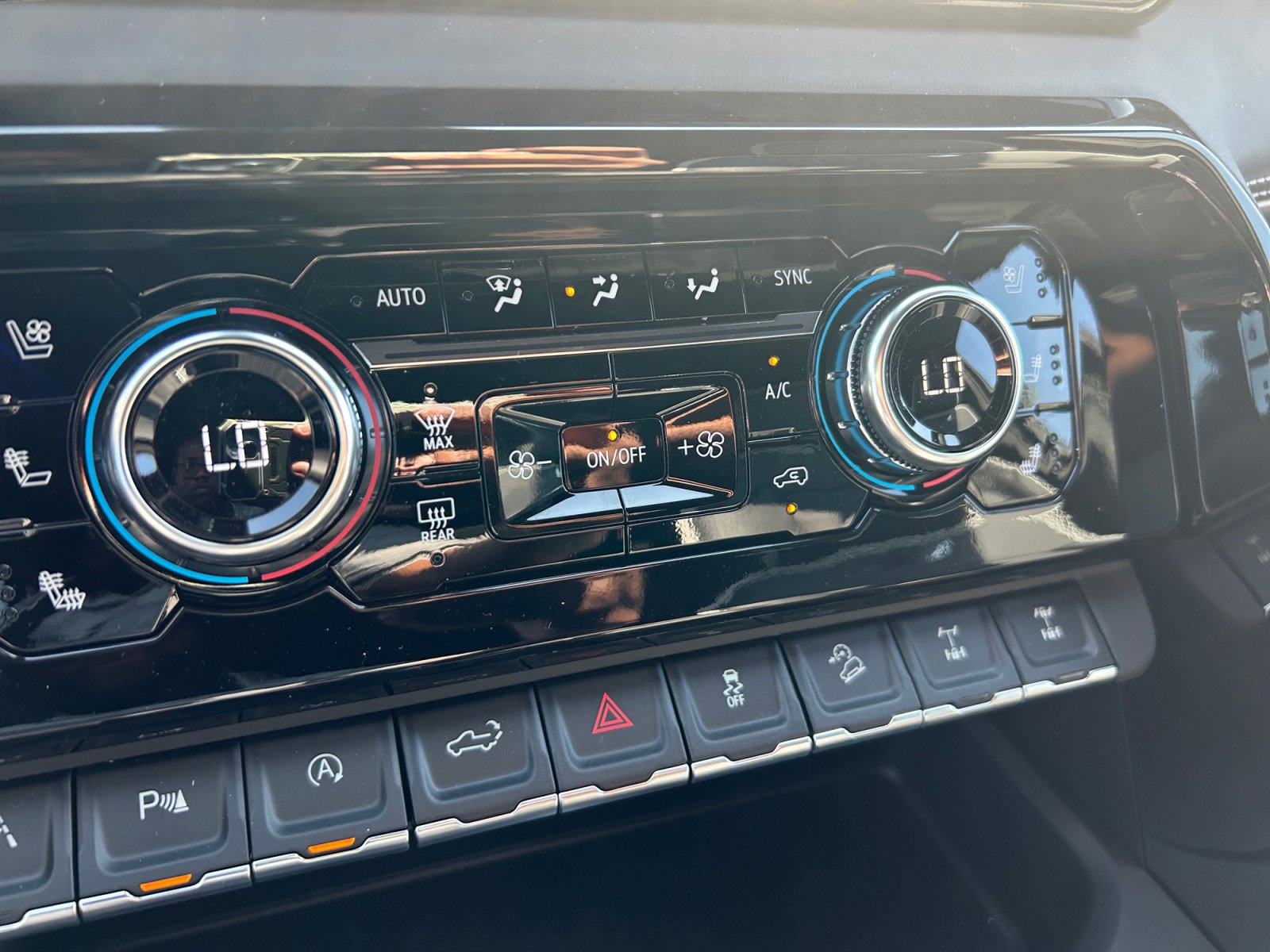 New 2026 GMC Sierra 1500 AT4X image 17