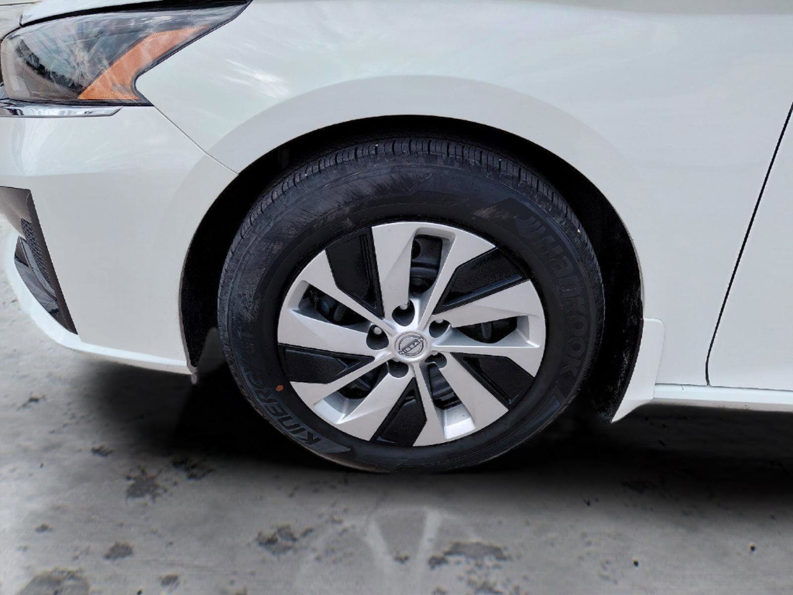 Used 2023 Nissan Altima 2.5 S image 9