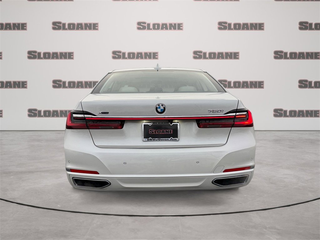 Used 2020 BMW 750i xDrive w/ Executive Package image 4