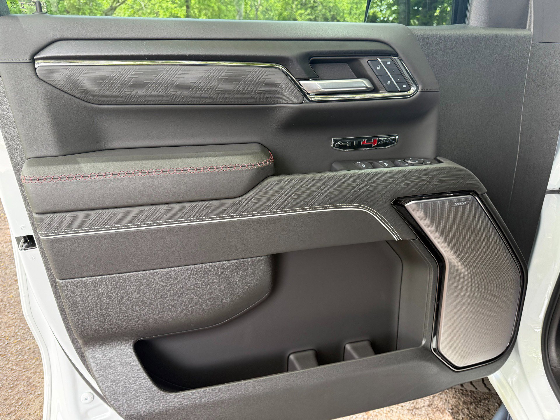 Used 2024 GMC Sierra 1500 AT4X image 64