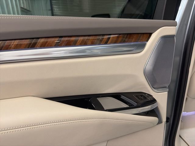 Used 2025 Cadillac Escalade Premium Luxury Platinum w/ LPO, Radiant Package RWD image 23