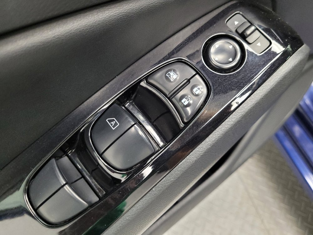 Used 2024 Nissan Altima 2.5 SR FWD image 27