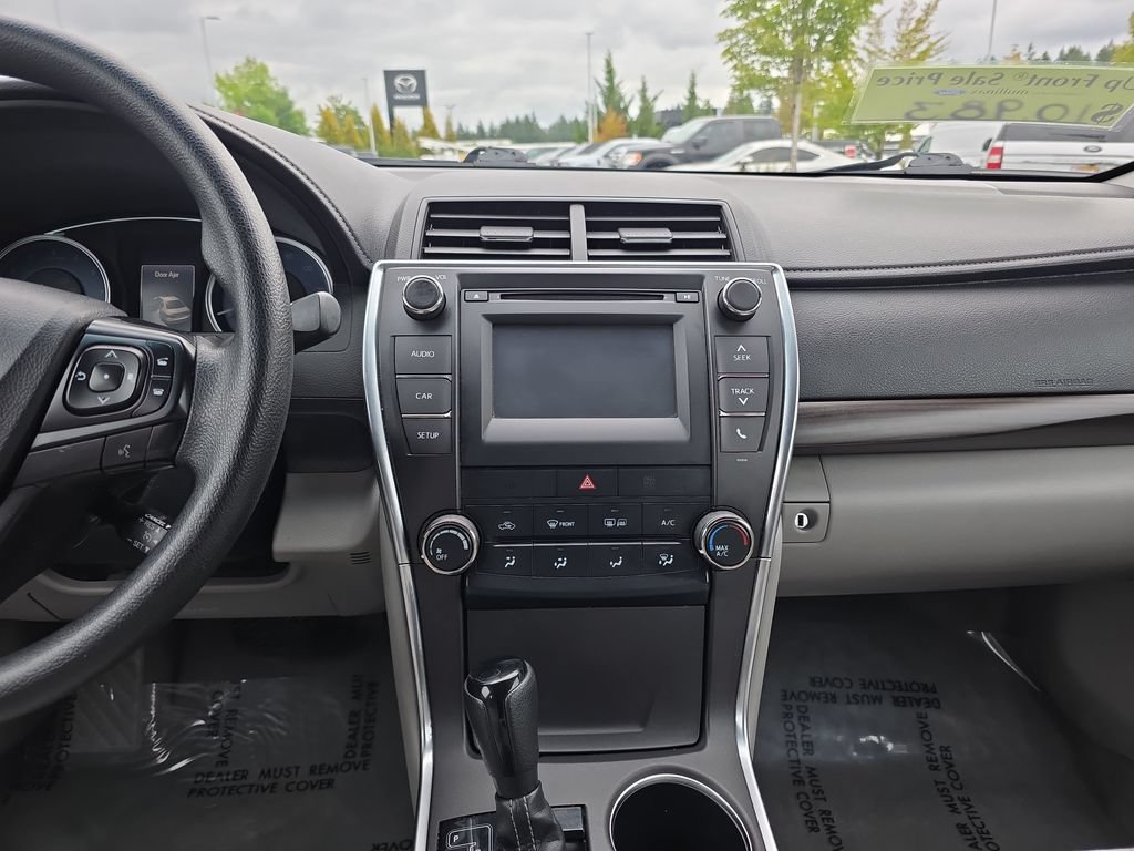 Used 2016 Toyota Camry LE FWD image 23