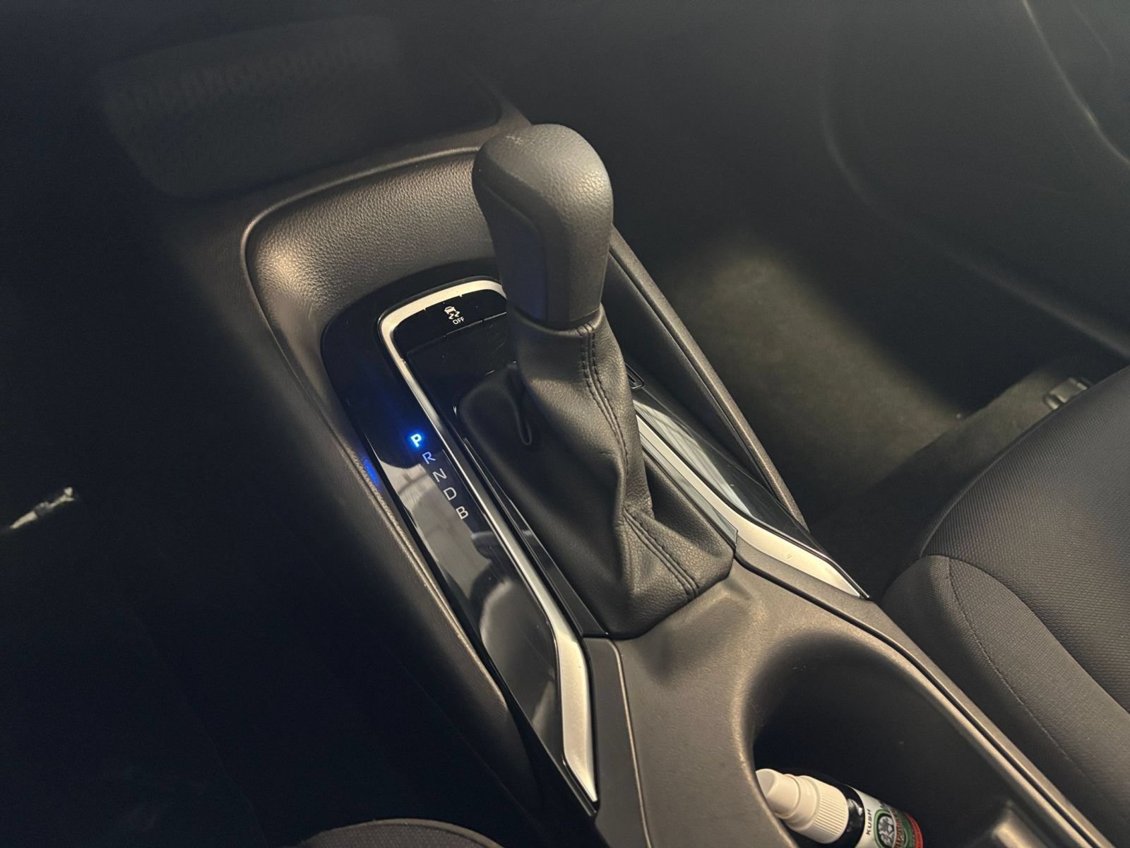 Used 2025 Toyota Corolla LE FWD image 39