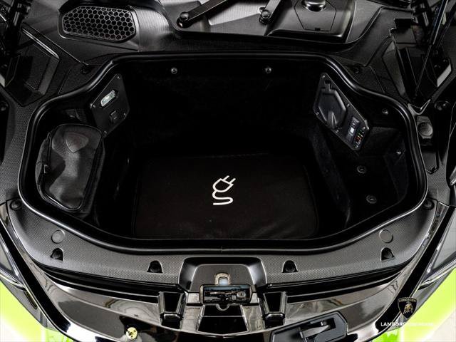 Used 2024 Lamborghini Revuelto AWD/4WD image 5