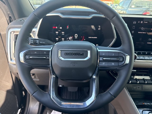 New 2026 GMC Canyon Denali w/ LPO, Denali Black Edition AWD/4WD image 17