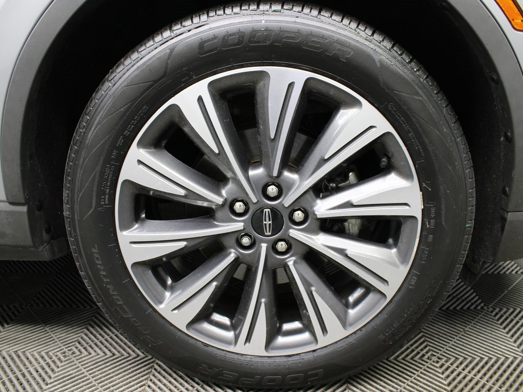 Used 2022 Lincoln Corsair Reserve w/ Elements Package image 8