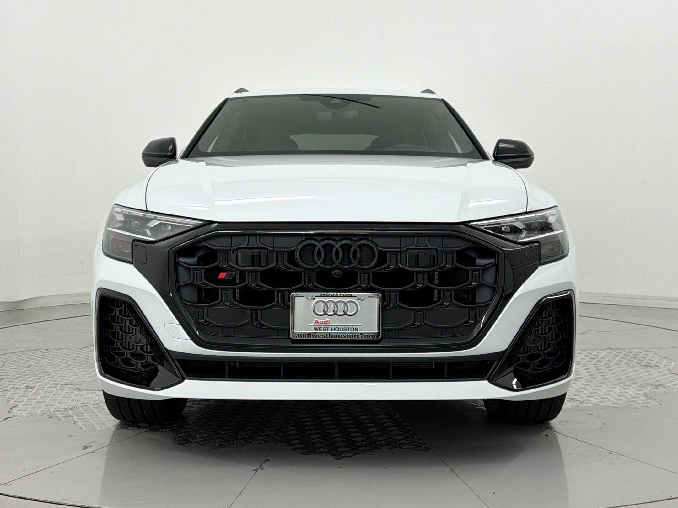 New 2026 Audi SQ8 Prestige AWD/4WD image 6
