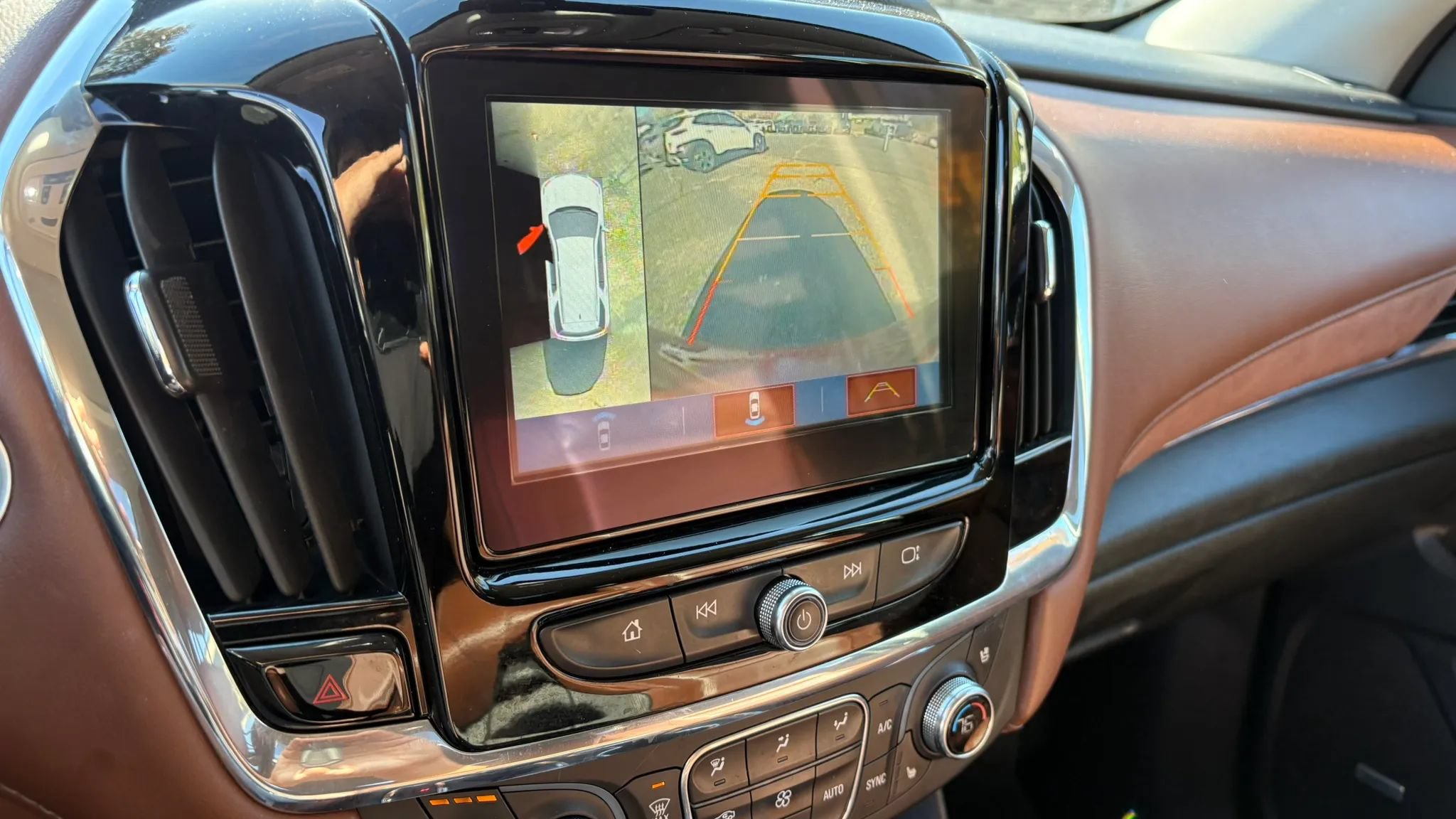 Used 2019 Chevrolet Traverse High Country AWD/4WD image 19