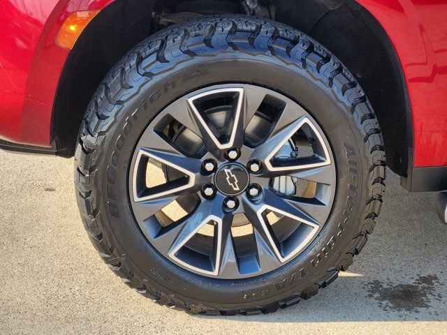 Used 2021 Chevrolet Tahoe Z71 w/ Z71 Off-Road Package image 18