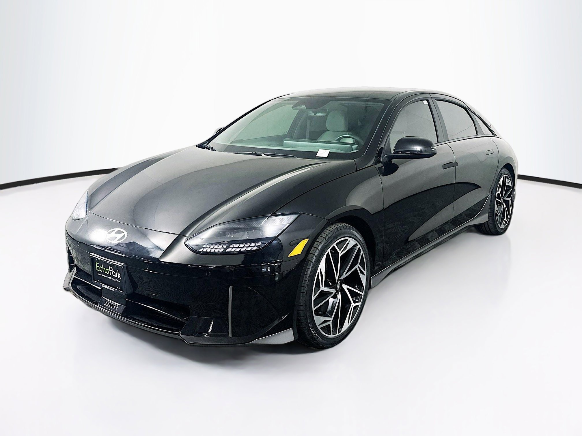 Used 2024 Hyundai Ioniq 6 SEL RWD image 3
