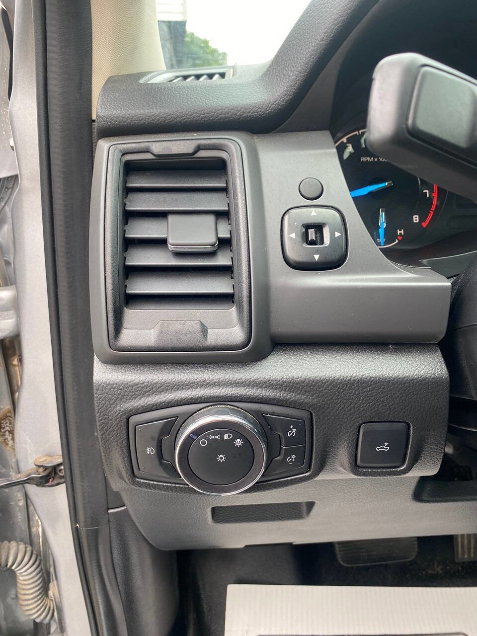 Used 2020 Ford Ranger XL w/ Equipment Group 101A Mid image 17