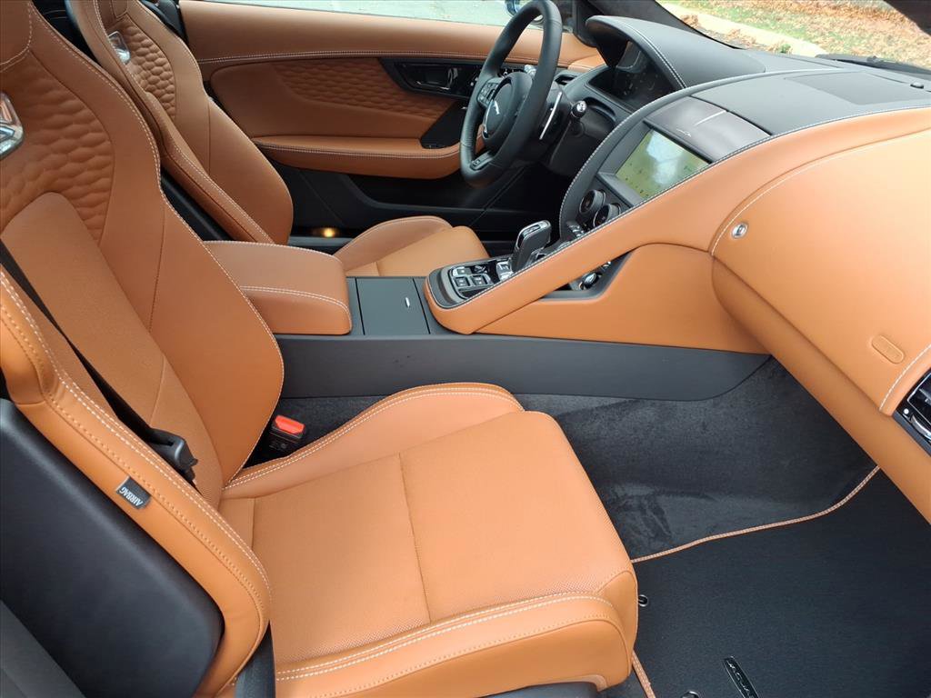 New 2024 Jaguar F-TYPE R image 3