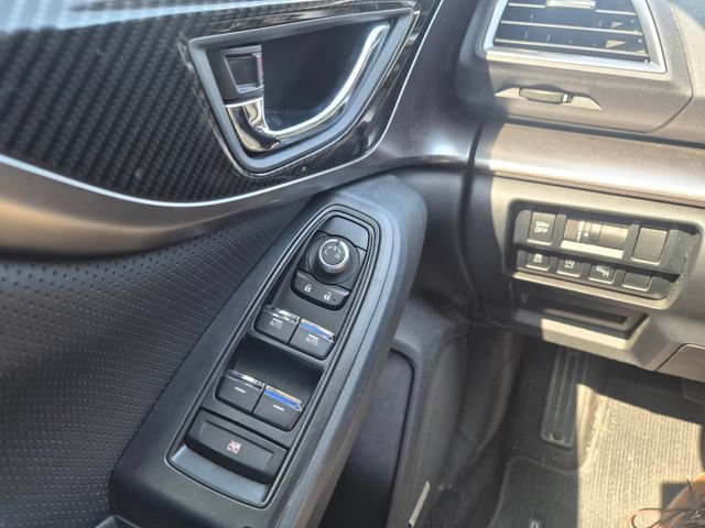 Used 2020 Subaru Crosstrek 2.0i Limited w/ Moonroof Package w/Navigation AWD/4WD image 16